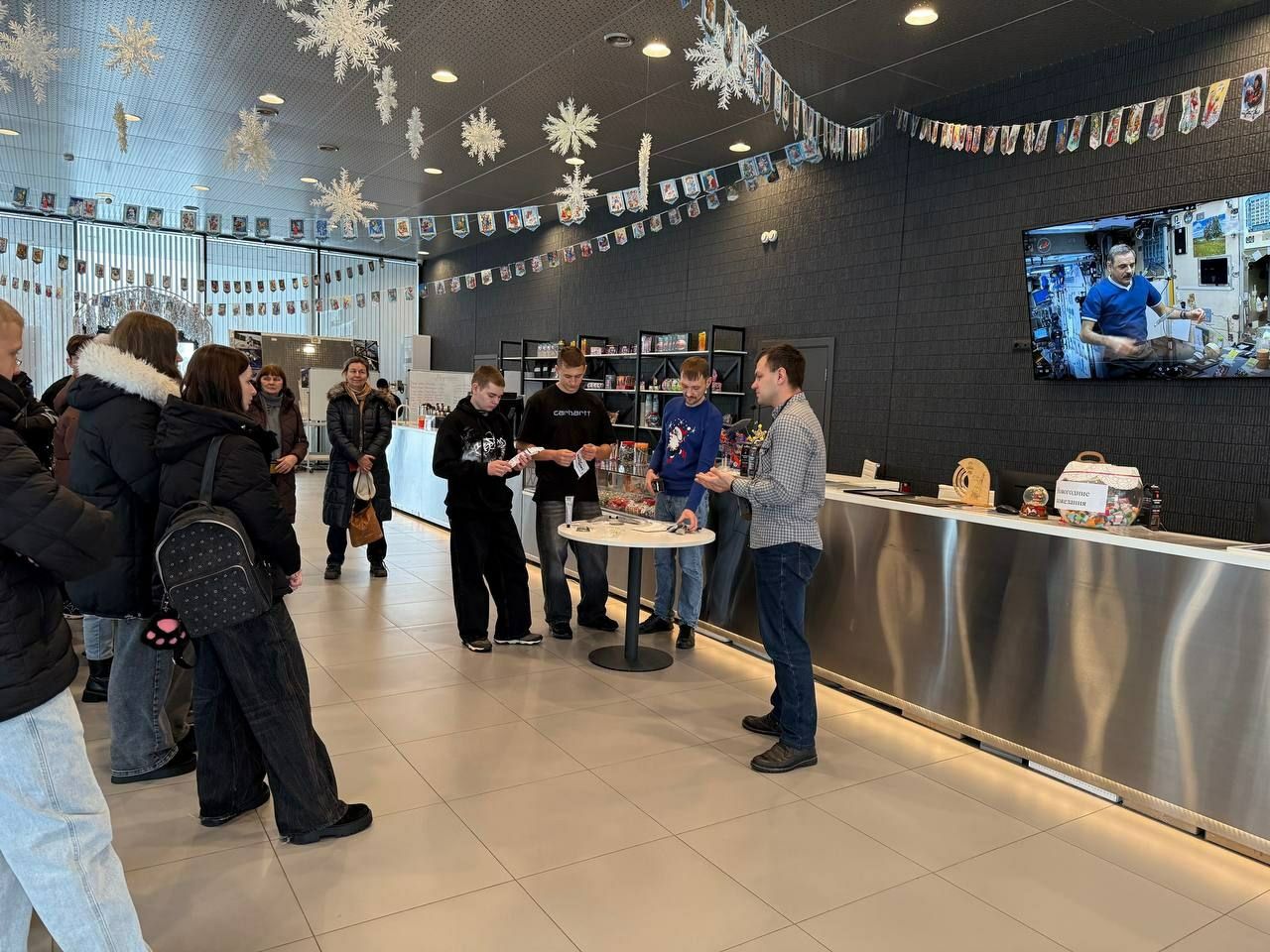 Дети из ЛНР приехали с экскурсией в Саратовскую область Дети из ЛНР приехали с экскурсией в Саратовскую область