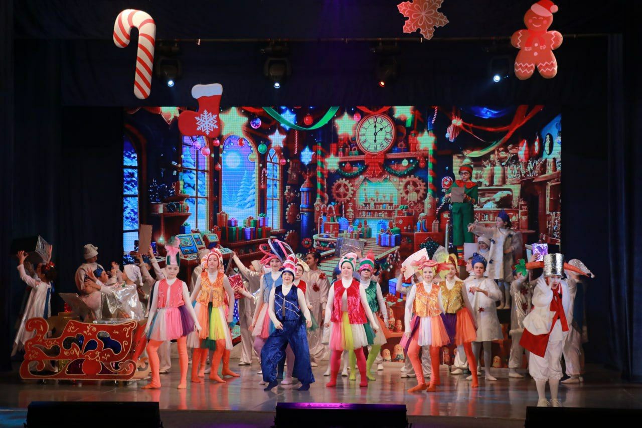 До 15 января 2026 года в учреждениях культуры Саратовской области проходят творческие новогодние и рождественские мероприятия До 15 января 2026 года в учреждениях культуры Саратовской области проходят творческие новогодние и рождественские мероприятия