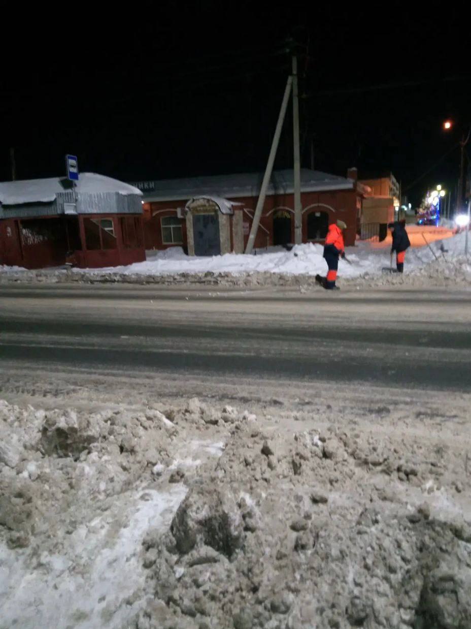 В Балаково продолжается уборка дорог от снега В Балаково продолжается уборка дорог от снега