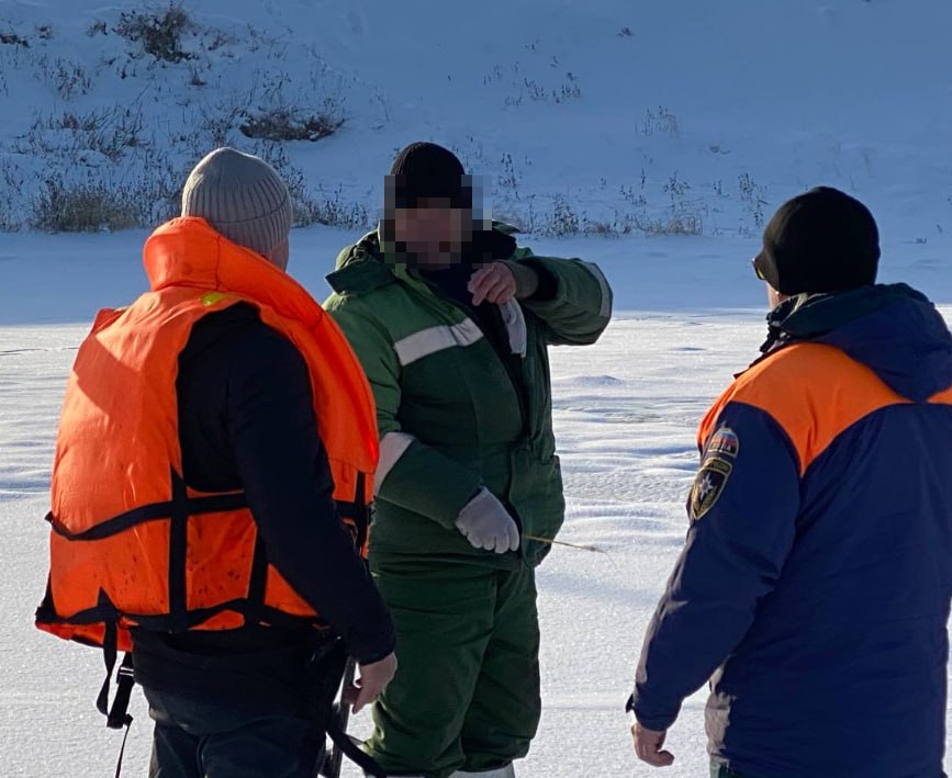 В Энгельсе за выход на лед составили три протокола В Энгельсе за выход на лед составили три протокола
