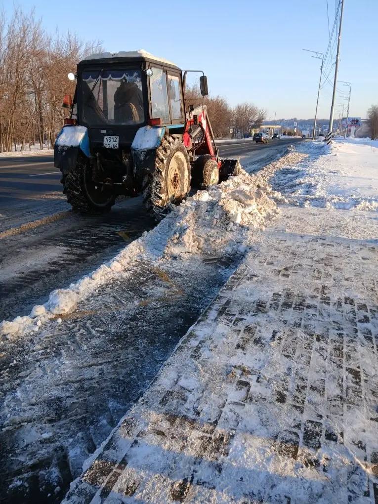 Около 500 единиц техники коммунальных предприятий, дорожных служб и управляющих компаний устраняют сейчас последствия непогоды Около 500 единиц техники коммунальных предприятий, дорожных служб и управляющих компаний устраняют сейчас последствия непогоды