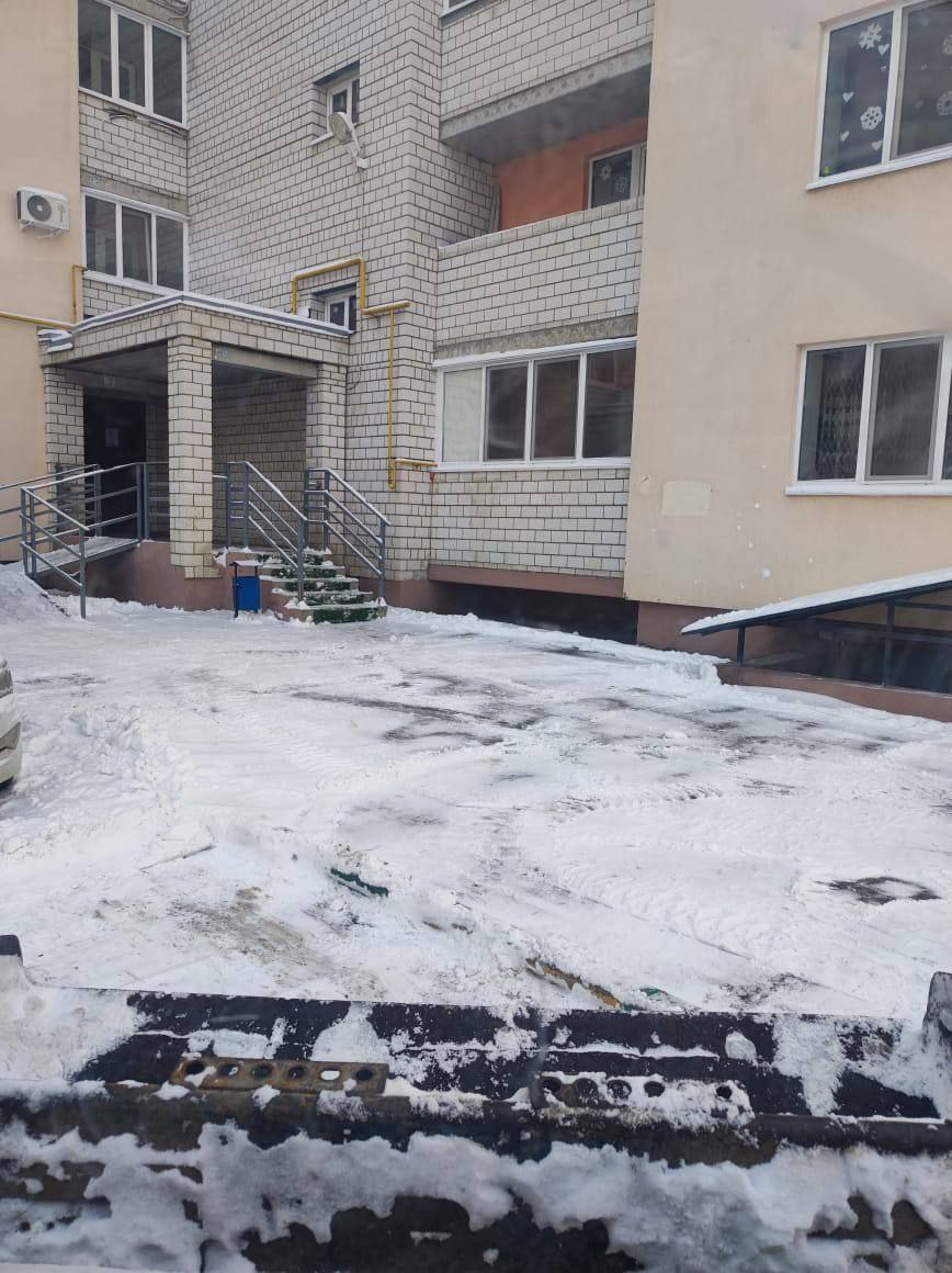 По поручению главы города Михаила Исаева ведутся мероприятия по устранению последствий непогоды