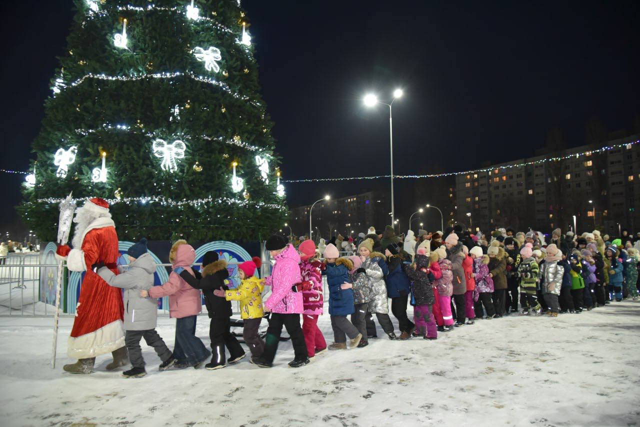 «Новогодняя путаница»: праздник для детей в парке «Центральный» «Новогодняя путаница»: праздник для детей в парке «Центральный»