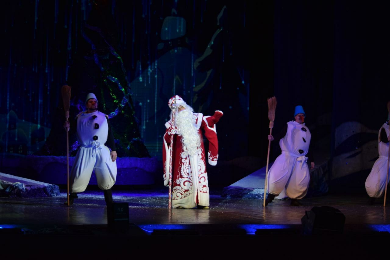 До 15 января 2026 года в учреждениях культуры Саратовской области проходят творческие новогодние и рождественские мероприятия До 15 января 2026 года в учреждениях культуры Саратовской области проходят творческие новогодние и рождественские мероприятия