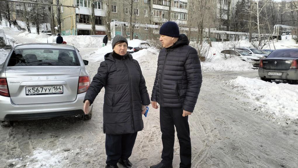 По поручению главы города Михаила Исаева главами районов и руководителями служб по благоустройству ведется контроль за ходом работ по очистке и уборке территорий от снега По поручению главы города Михаила Исаева главами районов и руководителями служб по благоустройству ведется контроль за ходом работ по очистке и уборке территорий от снега