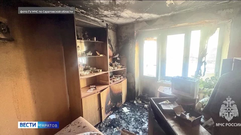 В Балакове на улице Факел Социализма загорелась квартира на 3 этаже пятиэтажного дома