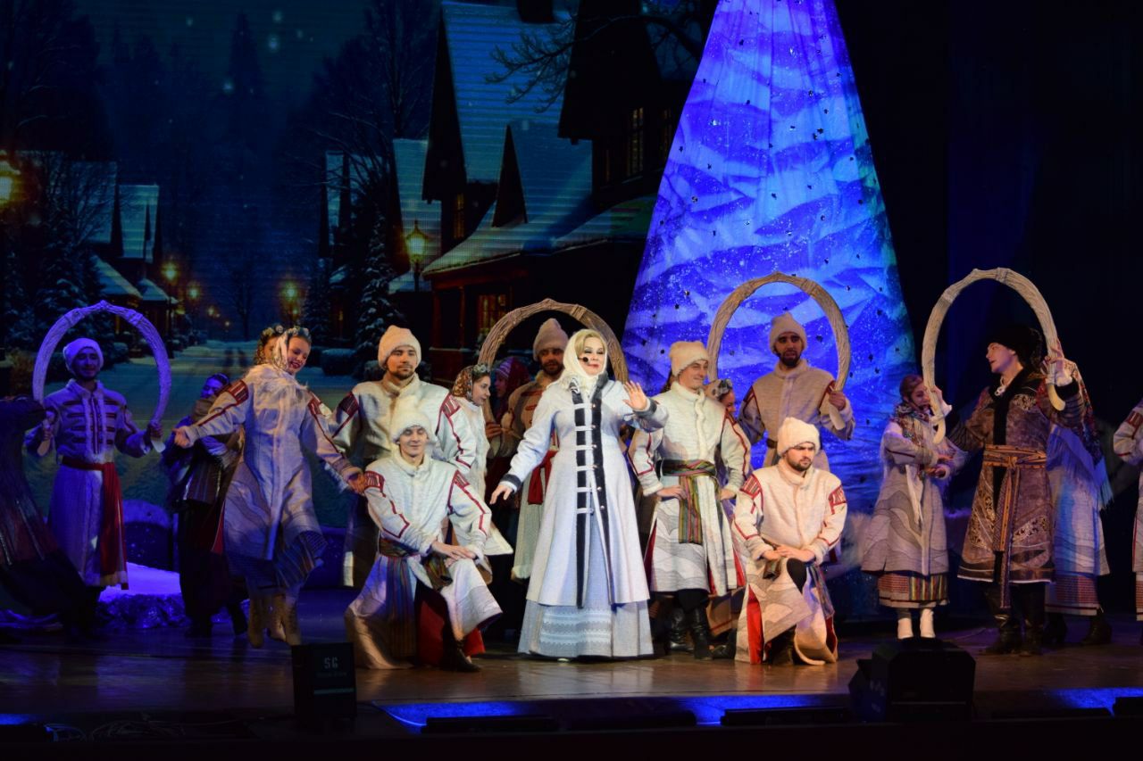 До 15 января 2026 года в учреждениях культуры Саратовской области проходят творческие новогодние и рождественские мероприятия До 15 января 2026 года в учреждениях культуры Саратовской области проходят творческие новогодние и рождественские мероприятия