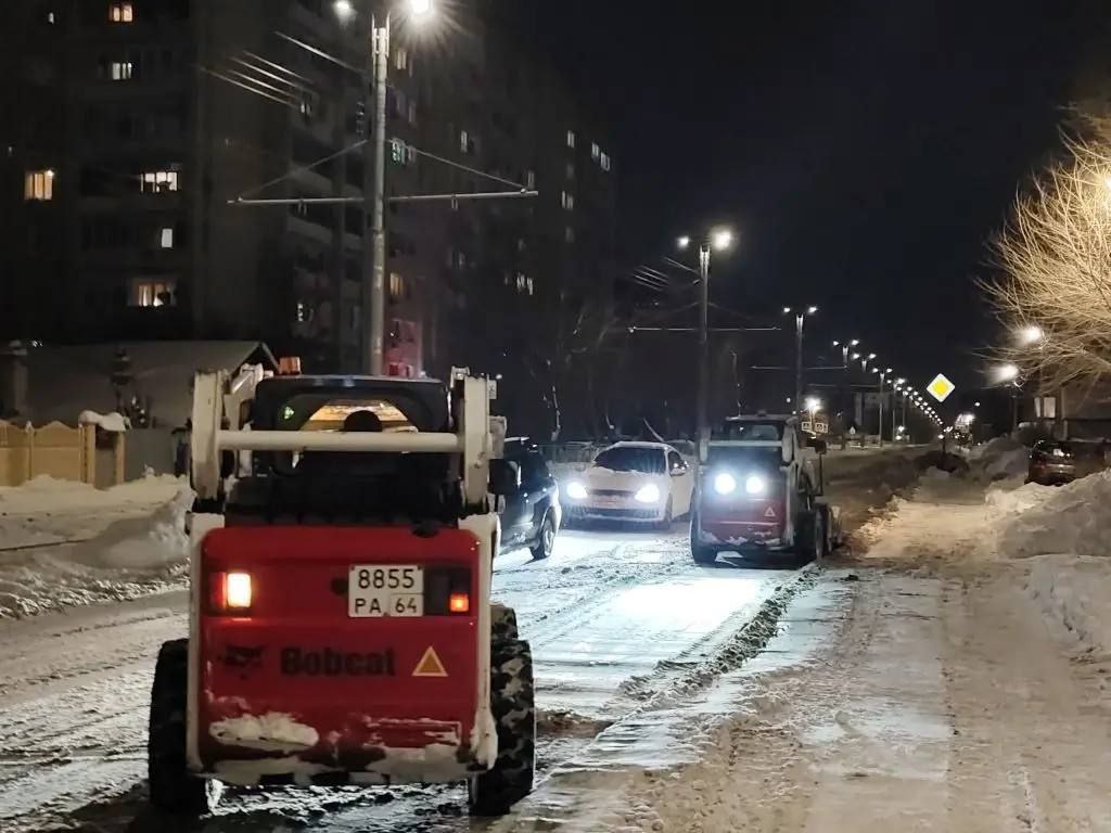 В городах области ведутся мероприятия по уборке от снега и наледи В городах области ведутся мероприятия по уборке от снега и наледи