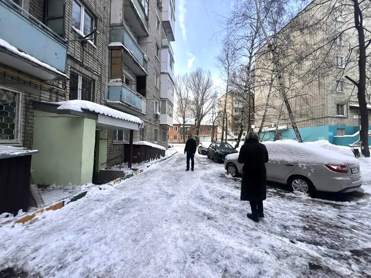 По поручению главы города Михаила Исаева продолжаю проводить осмотр дворовых территорий на предмет очистки от снега По поручению главы города Михаила Исаева продолжаю проводить осмотр дворовых территорий на предмет очистки от снега