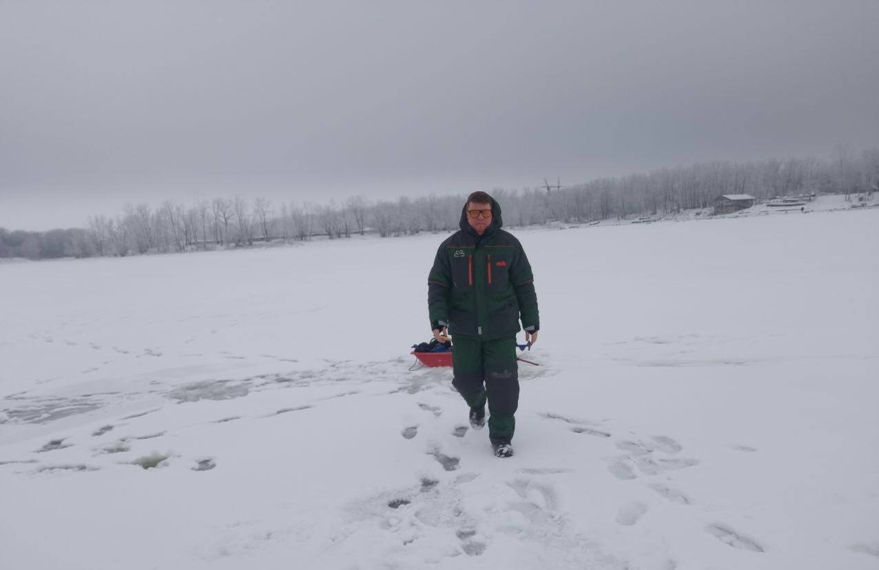 В Балаково прошел рейд по безопасности на льду В Балаково прошел рейд по безопасности на льду