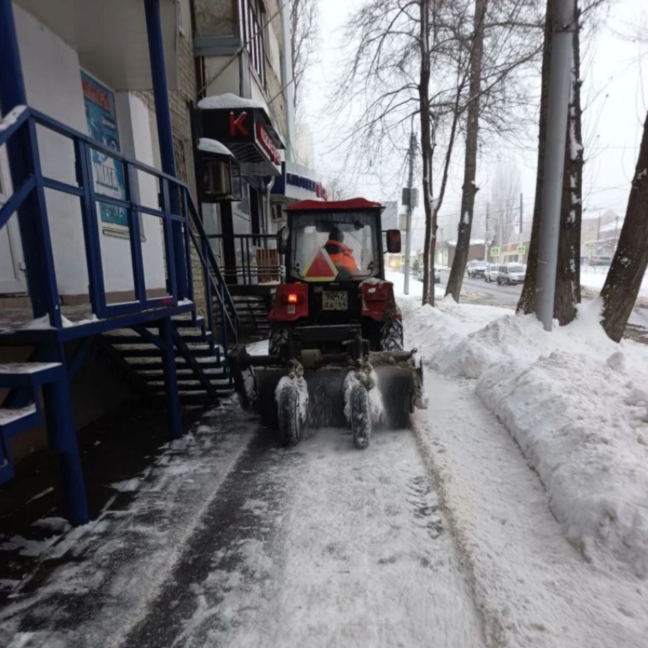 Без перерыва и выходных: ликвидация последствий снегопада ведется круглосуточно Без перерыва и выходных: ликвидация последствий снегопада ведется круглосуточно