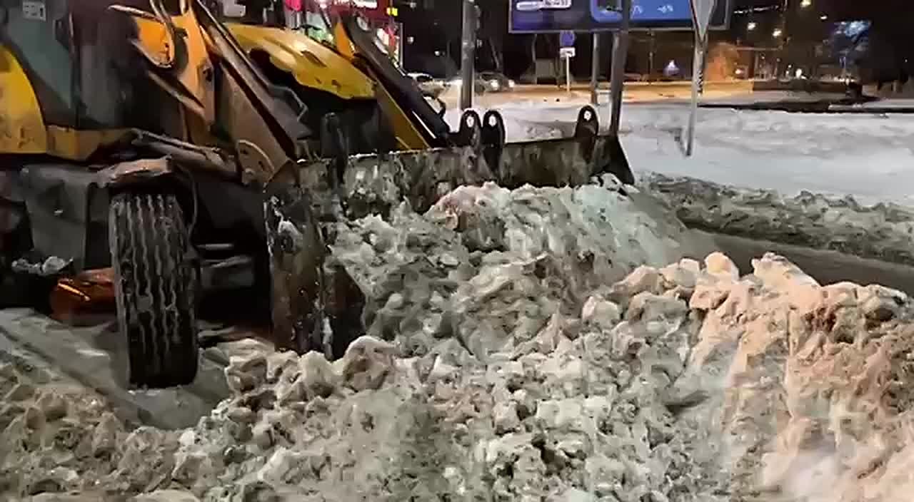 На моём личном контроле находится вопрос обеспечения бесперебойной зимней уборки города