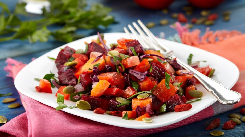 Этот нежный салат можно есть даже в пост: будете постоянно готовить его близким