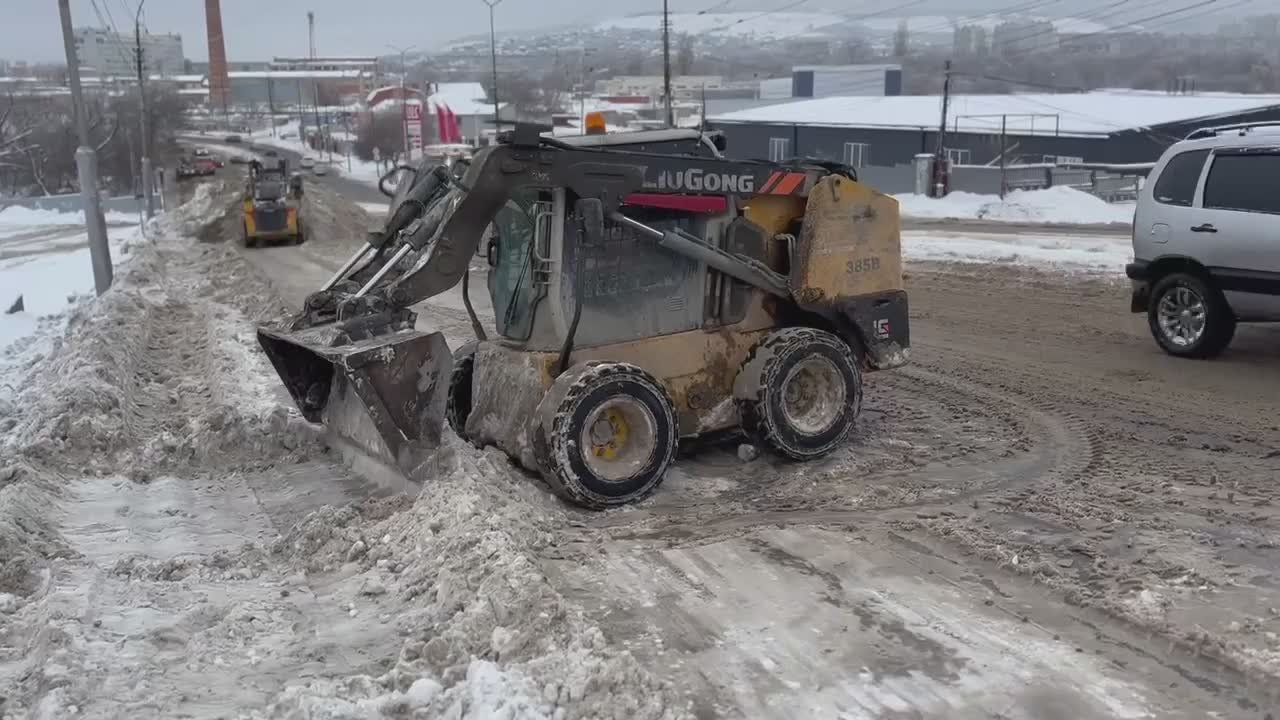 Председатель комитета дорожного хозяйства Андрей Бондарев продолжил объезд города