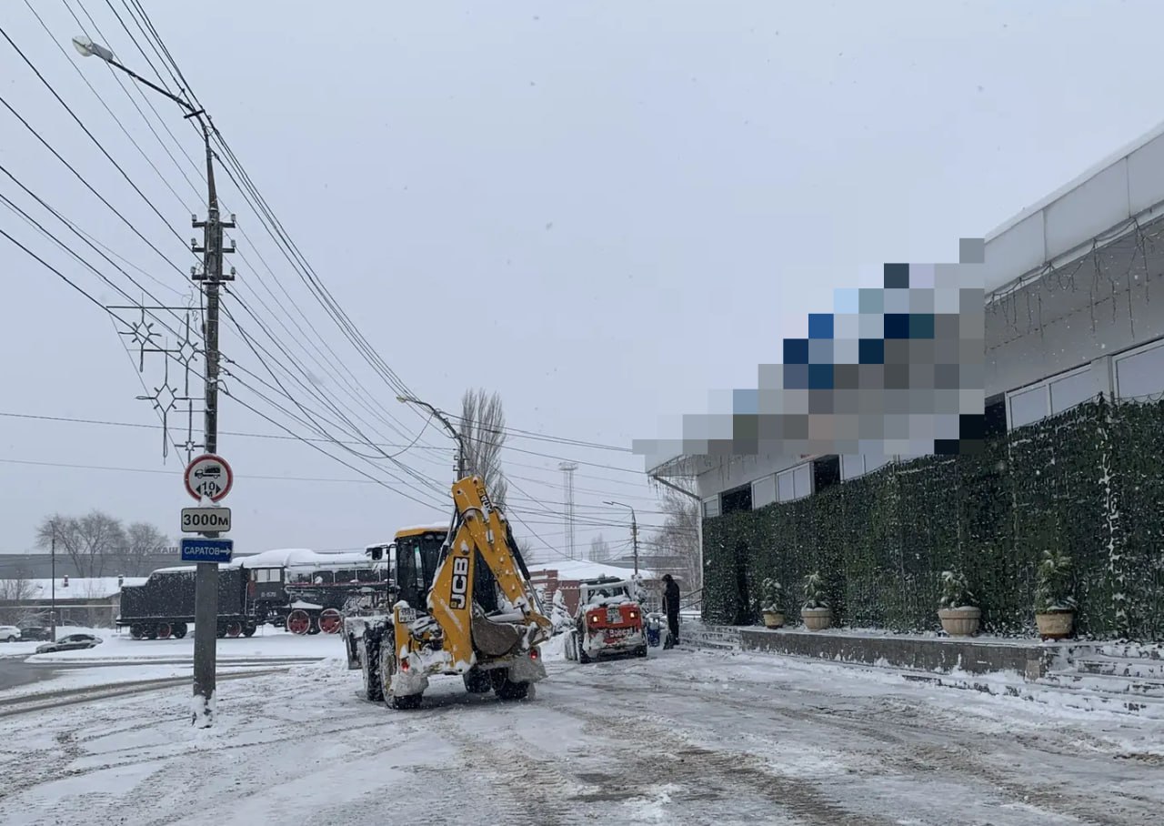 Правообладатели торговых центров, рынков, сетевых магазинов, нестационарных торговых объектов принимают меры по очистке прилегающих территорий от снега Правообладатели торговых центров, рынков, сетевых магазинов, нестационарных торговых объектов принимают меры по очистке прилегающих территорий от снега