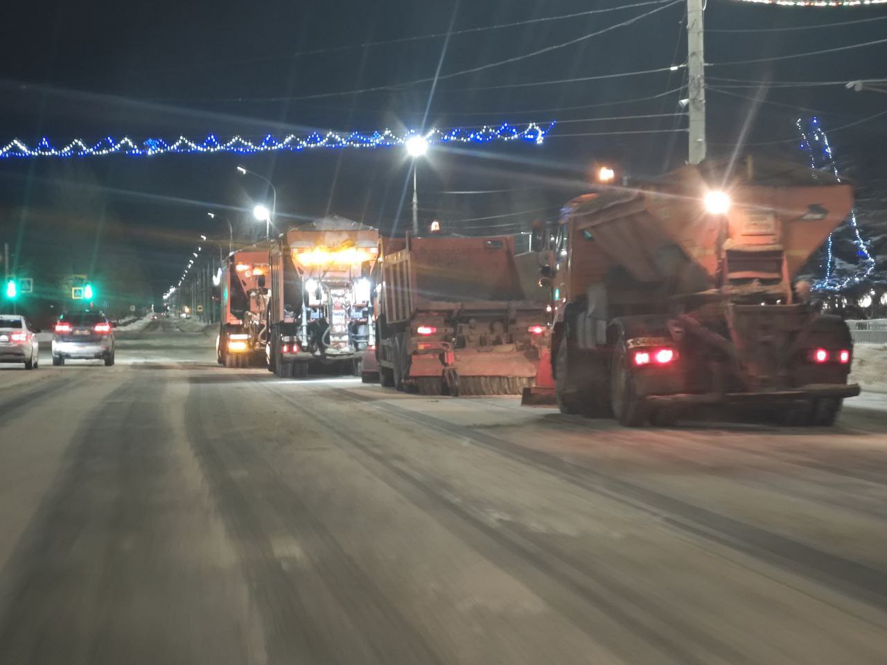Роман Бусаргин: На сегодняшнее утро на территории Саратовской области обеспечен проезд по всем трассам и дорогам Роман Бусаргин: На сегодняшнее утро на территории Саратовской области обеспечен проезд по всем трассам и дорогам
