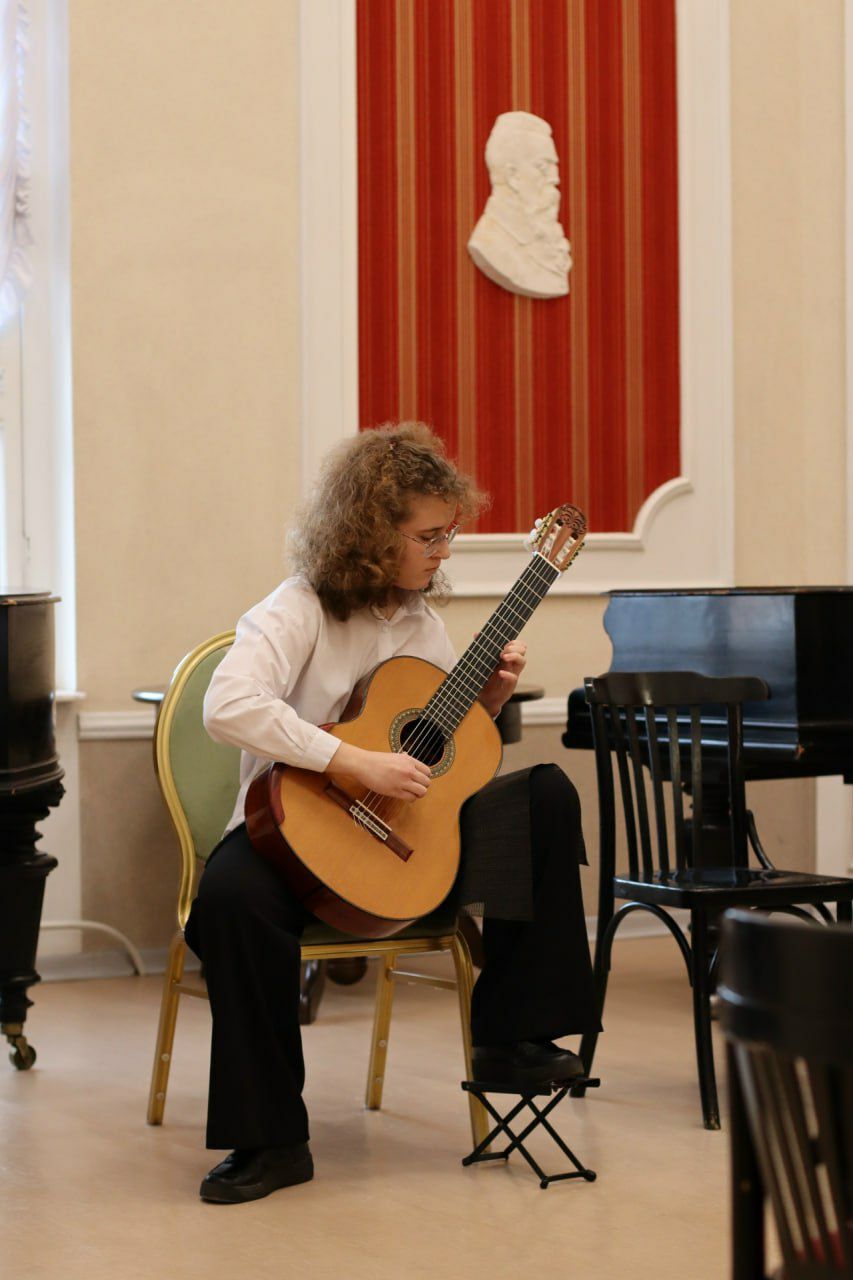 Ученица ДШИ №21 стала победителем XI Международного конкурса молодых исполнителей на классической гитаре им. Франсиско Тарреги Ученица ДШИ №21 стала победителем XI Международного конкурса молодых исполнителей на классической гитаре им. Франсиско Тарреги