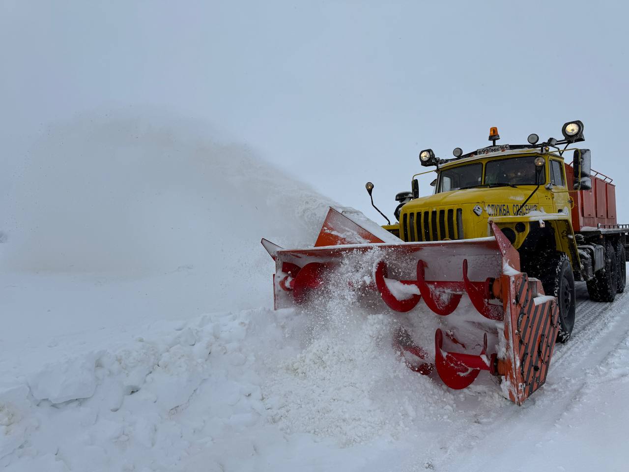 Роман Бусаргин: На сегодняшнее утро на территории Саратовской области обеспечен проезд по всем трассам и дорогам Роман Бусаргин: На сегодняшнее утро на территории Саратовской области обеспечен проезд по всем трассам и дорогам