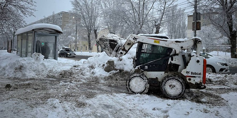 Саратовская прокуратура выявила серьезную нехватку снегоуборочной техники