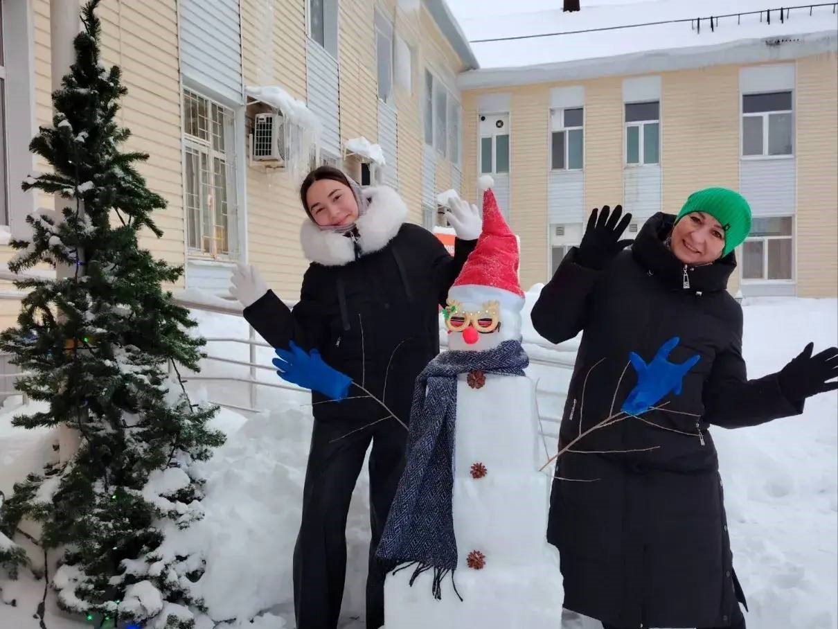 и заметили у зданий саратовских соцучреждений и заметили у зданий саратовских соцучреждений