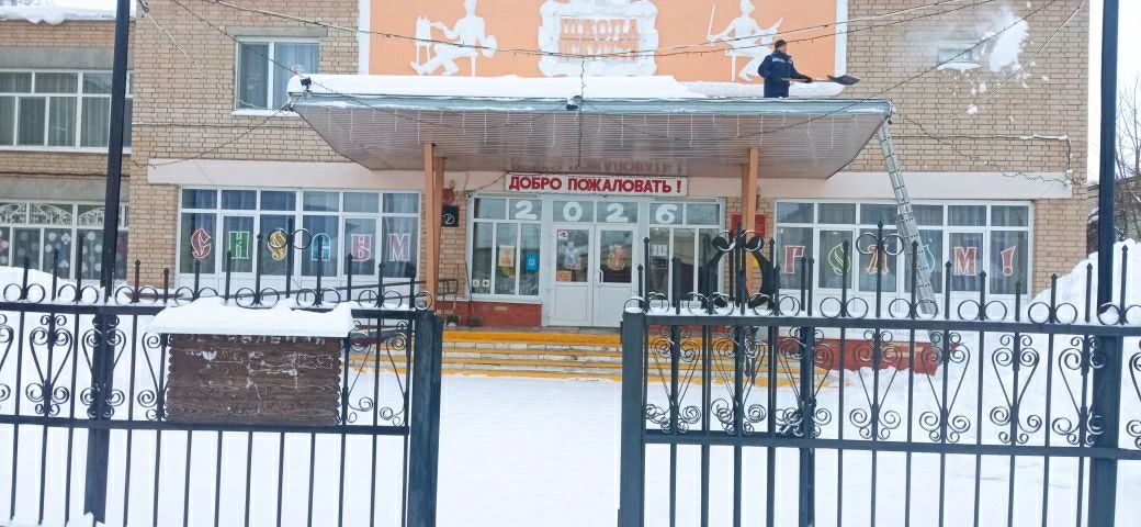 Наталия Щелканова проверила, как убирают снег на территории учреждений культуры Наталия Щелканова проверила, как убирают снег на территории учреждений культуры