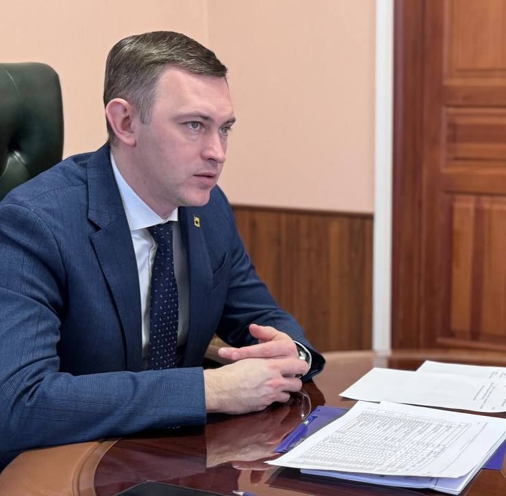 ������� ����� �� ������� ������� ���������� �� ��������� ������������� � �������� ������ � ������������� ��� ����������� ������ ����������