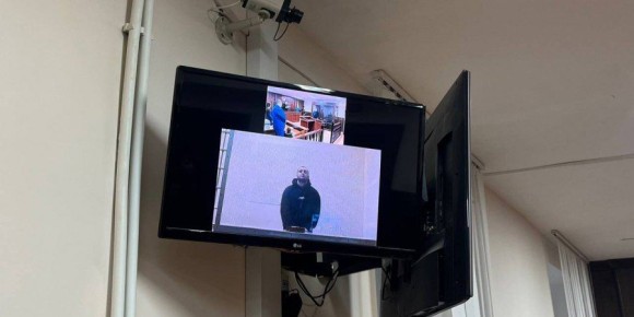 Обвиняемого в нападении на полицейского тренера ММА из Чечни оставили в СИЗО