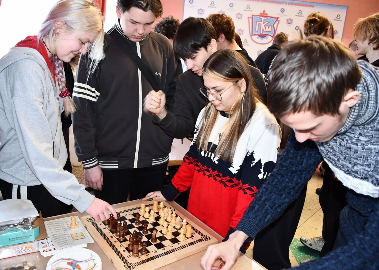 Поволжский колледж выиграл грант на создание молодежного клуба Поволжский колледж выиграл грант на создание молодежного клуба