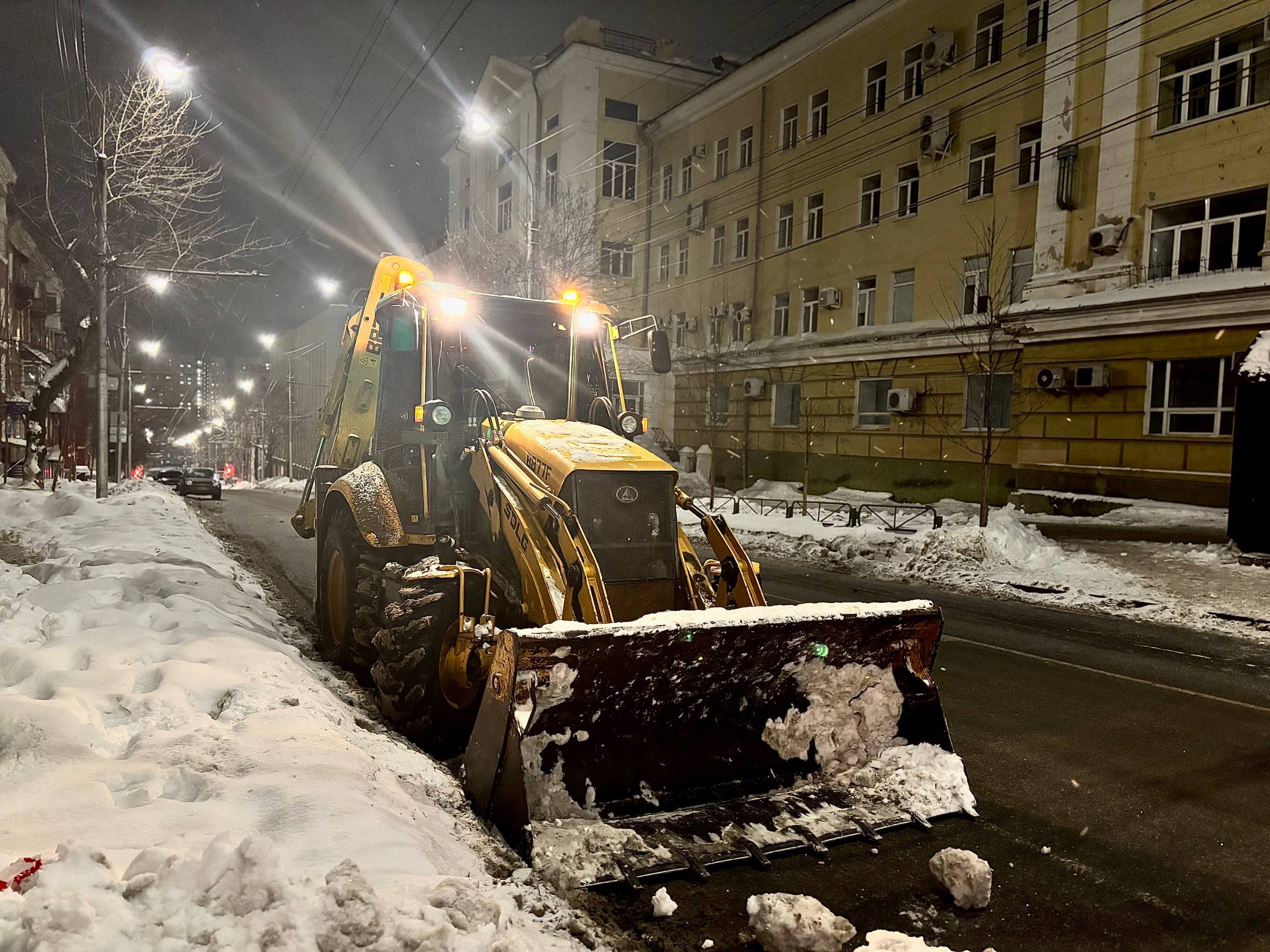 В ночь работы ведутся на 48 участках