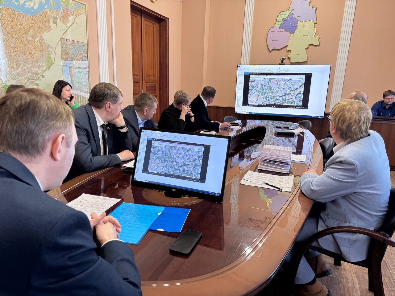 В текущем году в Энгельсе благоустроят еще три общественные территории, набравшие наибольше количество голосов в рамках программы «Формирование комфортной городской среды» нацпроекта «Жилье и городская среда»... В текущем году в Энгельсе благоустроят еще три общественные территории, набравшие наибольше количество голосов в рамках программы «Формирование комфортной городской среды» нацпроекта «Жилье и городская среда»...