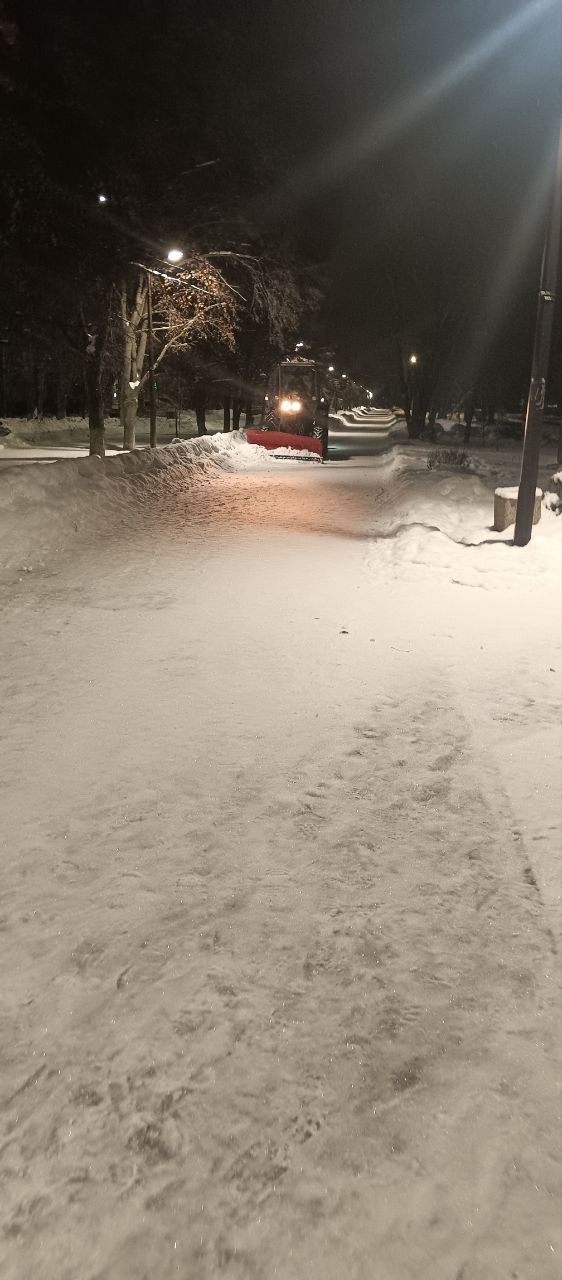 Коммунальные службы работают в усиленном режиме Коммунальные службы работают в усиленном режиме