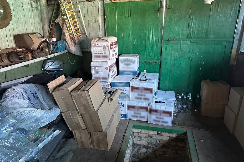 В Саратовской области полицейскими установлена причастность к незаконному обороту немаркированной алкогольной и табачной продукции жителя Краснокутского района В Саратовской области полицейскими установлена причастность к незаконному обороту немаркированной алкогольной и табачной продукции жителя Краснокутского района