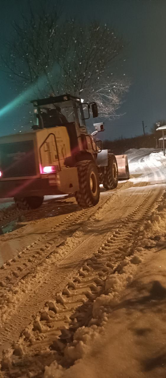 Коммунальные службы работают в усиленном режиме