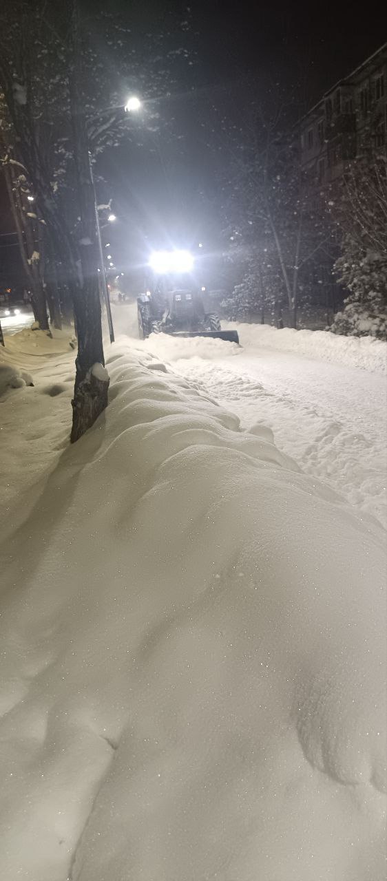 Коммунальные службы работают в усиленном режиме Коммунальные службы работают в усиленном режиме