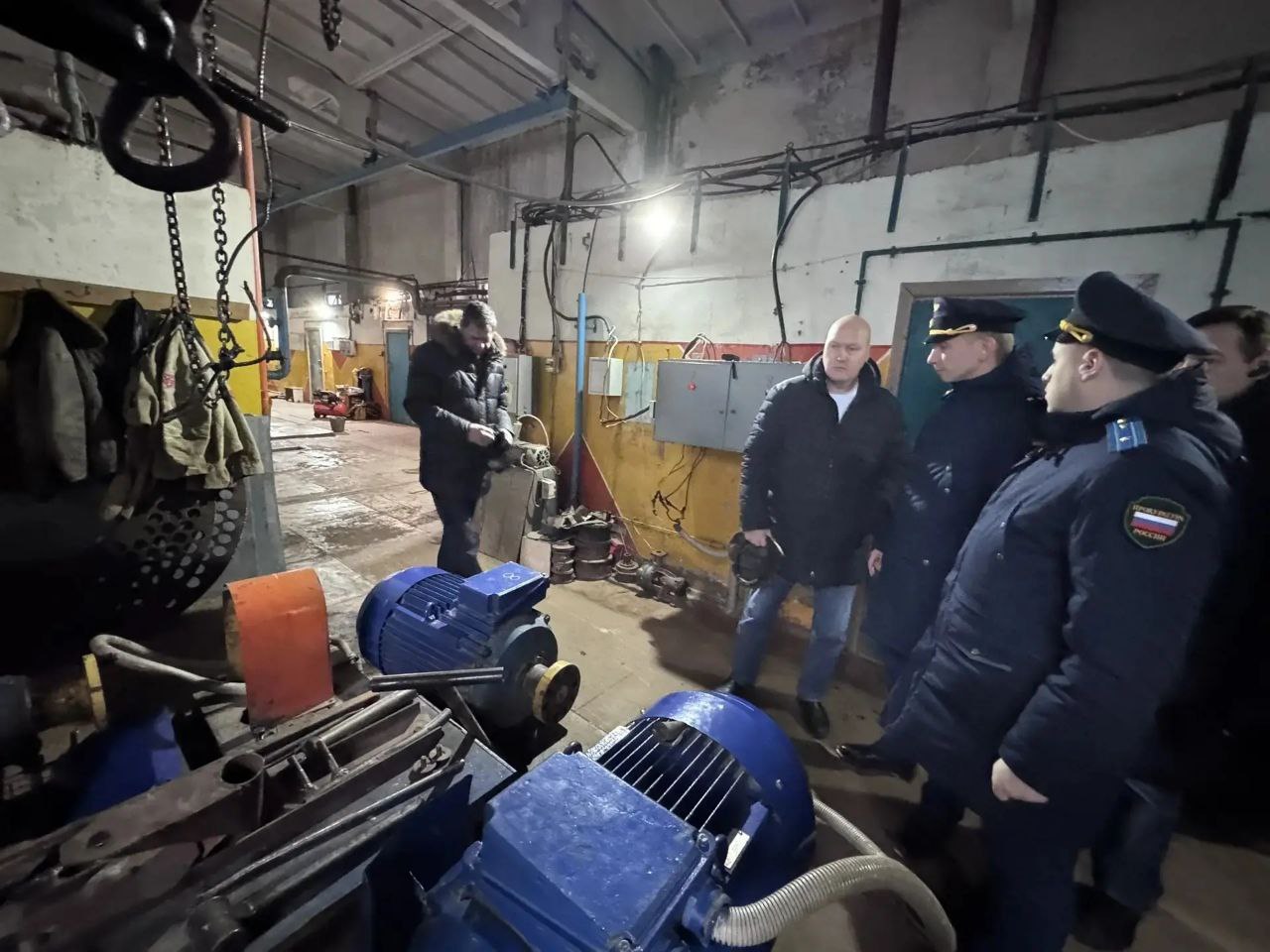 По поручению прокурора Саратовской области Сергея Филипенко прокуратура провела проверку информации об отсутствии отопления и горячего водоснабжения в некоторых многоквартирных домах Энгельса По поручению прокурора Саратовской области Сергея Филипенко прокуратура провела проверку информации об отсутствии отопления и горячего водоснабжения в некоторых многоквартирных домах Энгельса