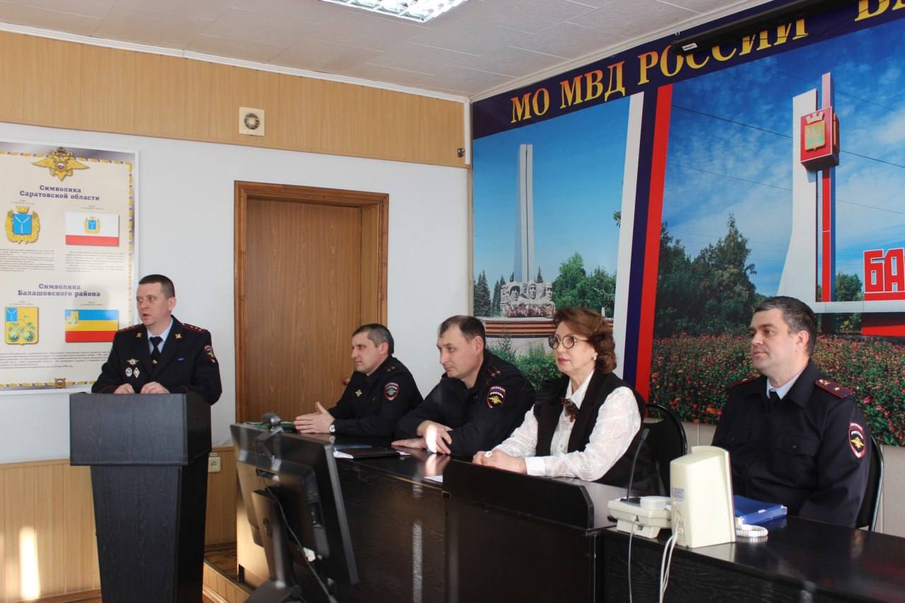 Ежегодная Всероссийская акция МВД России «Студенческий десант» - 2026 и акция «Связь поколений» состоялась в г. Балашов Ежегодная Всероссийская акция МВД России «Студенческий десант» - 2026 и акция «Связь поколений» состоялась в г. Балашов