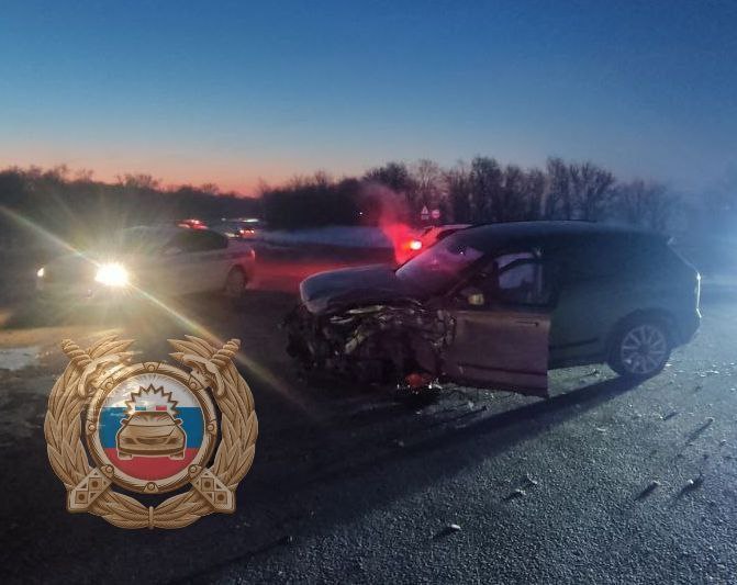 В Энгельсском районе сотрудники полиции устанавливают обстоятельства ДТП с участием рейсового микроавтобуса В Энгельсском районе сотрудники полиции устанавливают обстоятельства ДТП с участием рейсового микроавтобуса