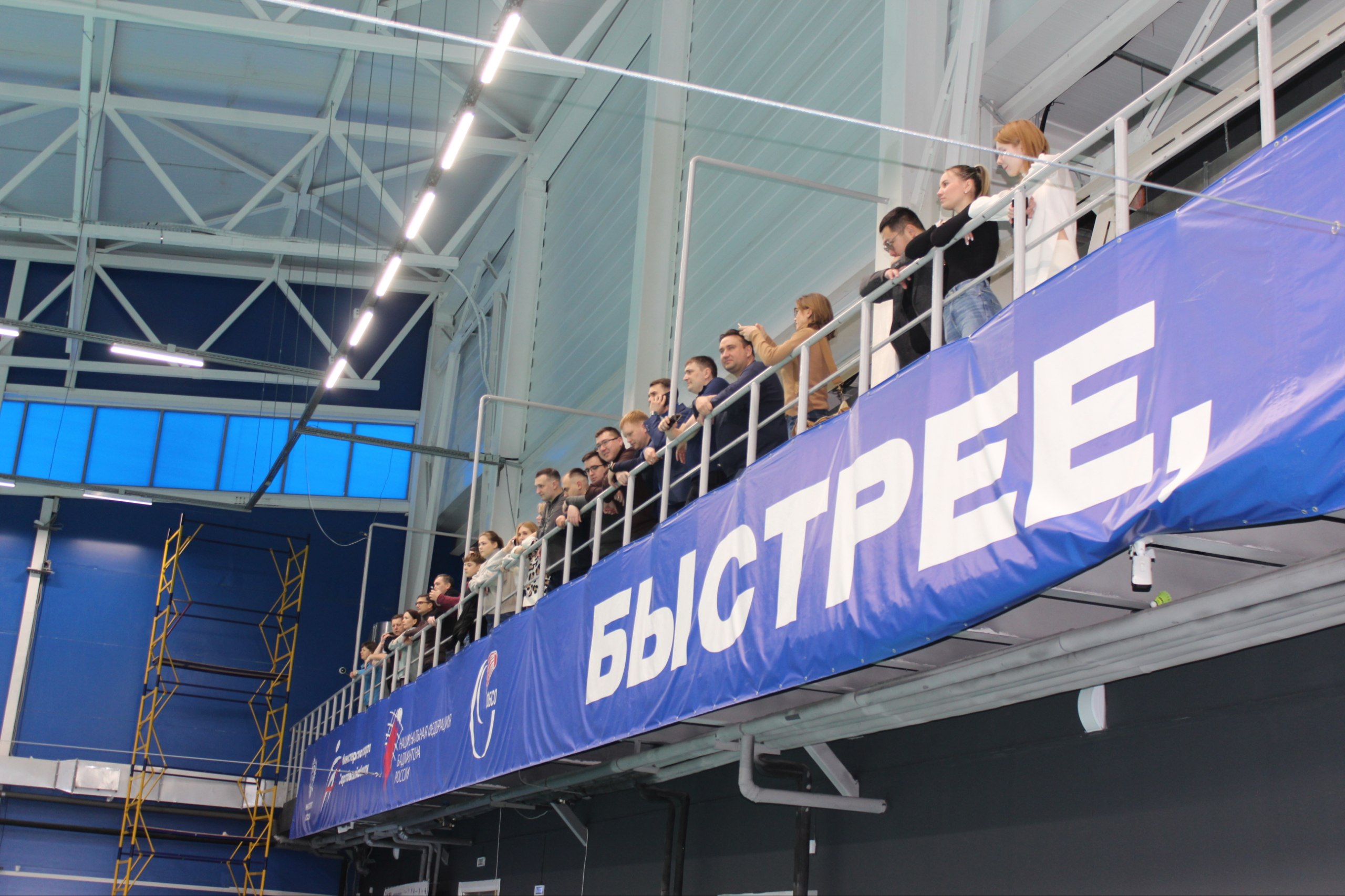 По инициативе прокурора Саратовской области Сергея Филипенко в рамках мероприятий, приуроченных к 304-й годовщине прокуратуры Российской Федерации, состоялся турнир по бадминтону среди работников надзорного ведомства По инициативе прокурора Саратовской области Сергея Филипенко в рамках мероприятий, приуроченных к 304-й годовщине прокуратуры Российской Федерации, состоялся турнир по бадминтону среди работников надзорного ведомства