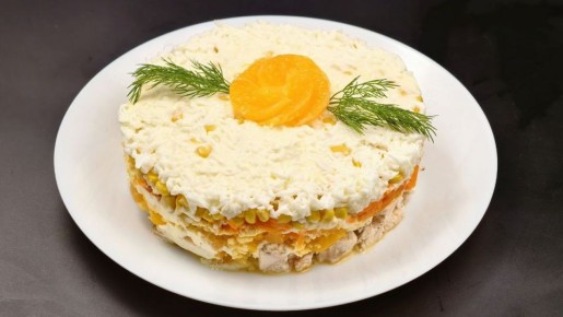 Салат новогодний каприз: вкус праздника на вашем столе