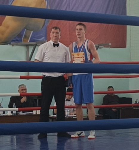 Первенство Саратовской области по боксу: у балаковских спортсменов 9 медалей Первенство Саратовской области по боксу: у балаковских спортсменов 9 медалей