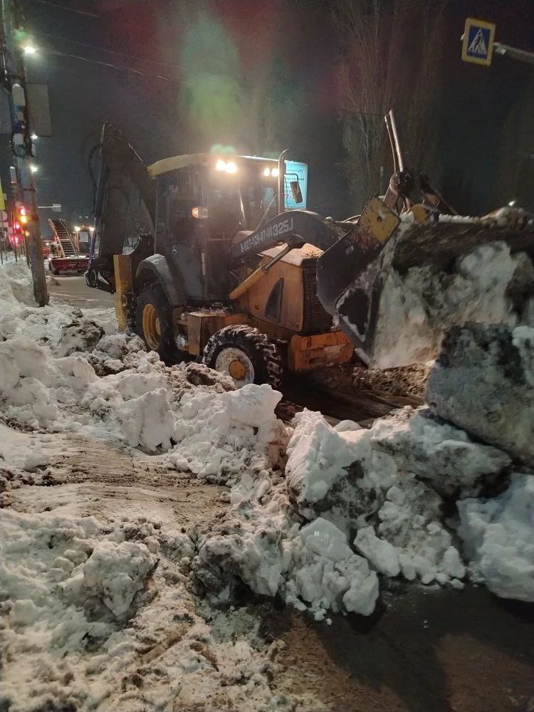 Свыше 125 тыс. тонн противогололедных материалов израсходовали областные дорожники с начала зимнего сезона