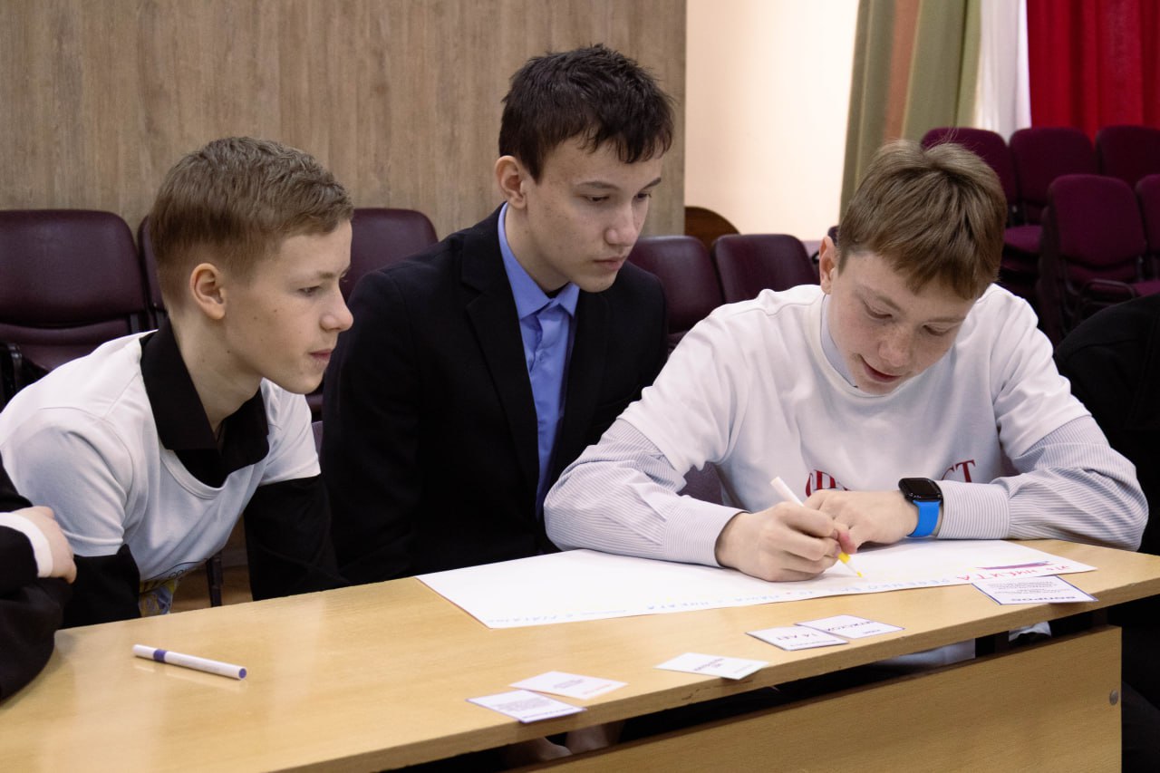 Центр молодежных инициатив запустил реализацию проекта «ВЫШЕ этого» Центр молодежных инициатив запустил реализацию проекта «ВЫШЕ этого»