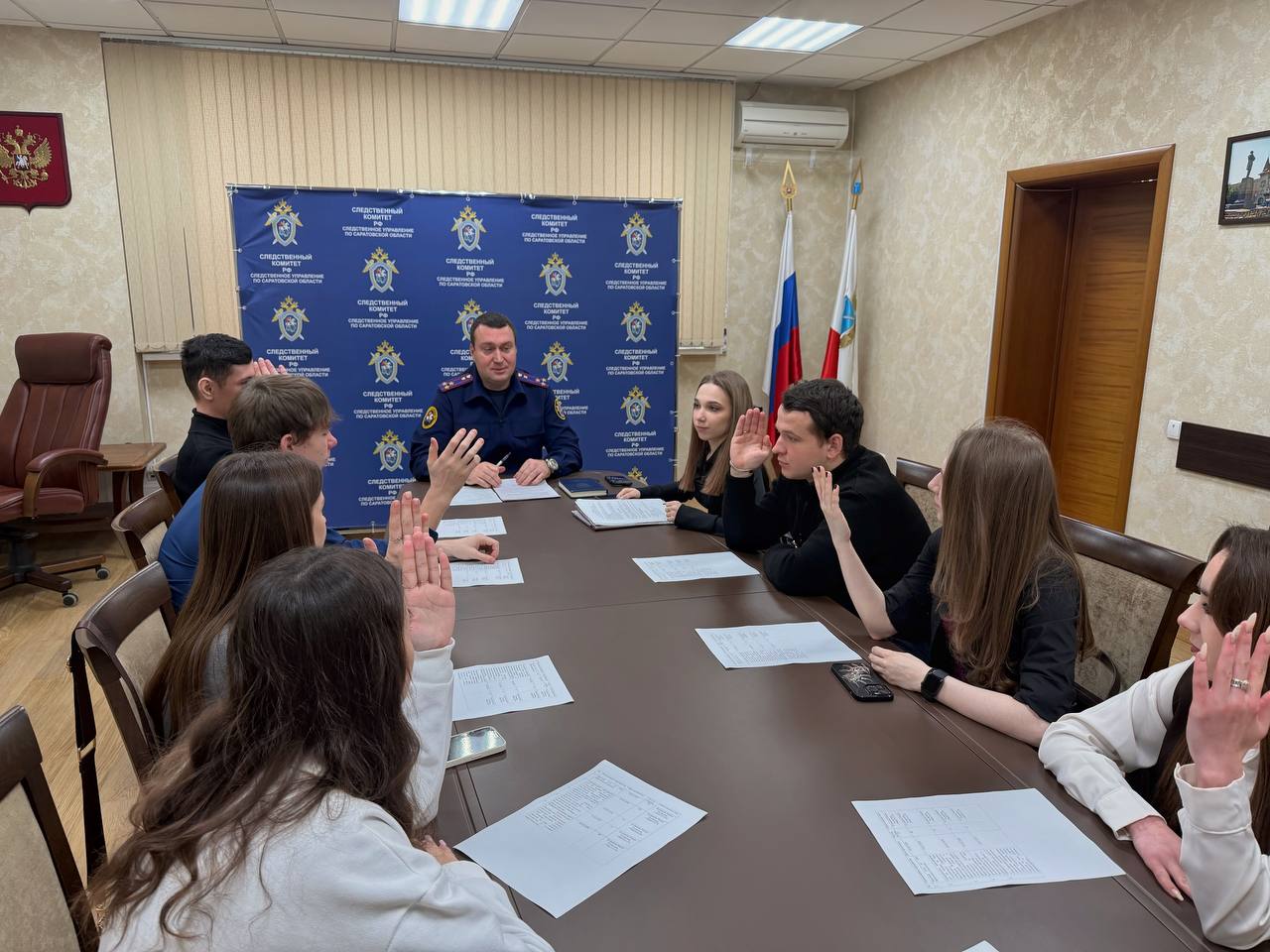 В следственном управлении СК России по Саратовской области состоялось заседание регионального отделения «Молодежного союза «Юный следователь» В следственном управлении СК России по Саратовской области состоялось заседание регионального отделения «Молодежного союза «Юный следователь»