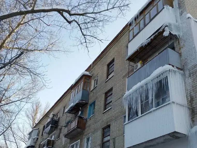 Продолжается контроль за уборкой дворовых территорий Продолжается контроль за уборкой дворовых территорий