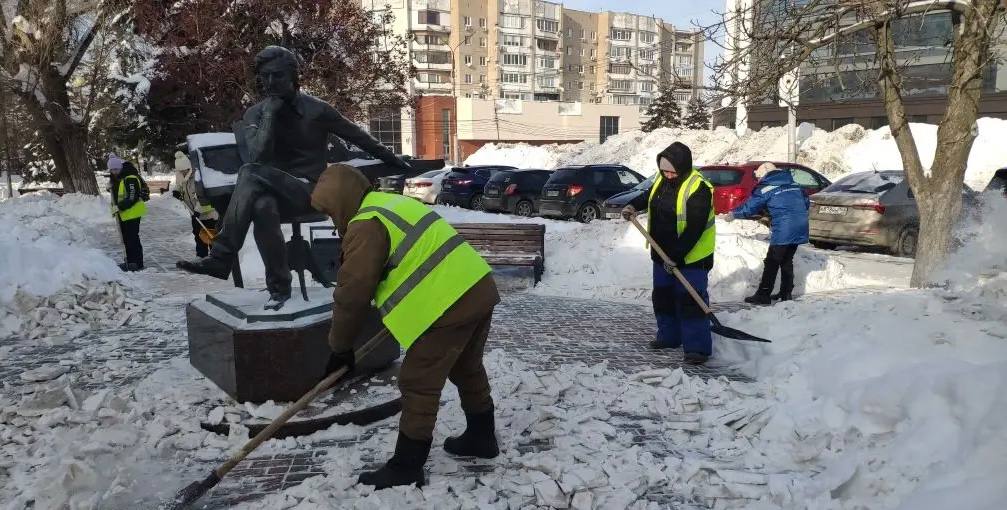 Мероприятия по очистке общественных территорий города продолжаются
