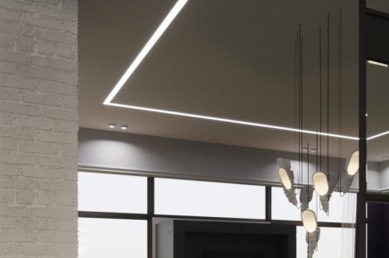 Как эффективно очистить натяжной потолок: секреты без затрат