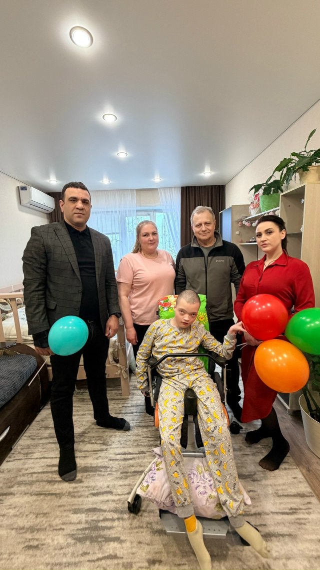 Балаковские боксёры навестили детей с ограниченными возможностями здоровья Балаковские боксёры навестили детей с ограниченными возможностями здоровья