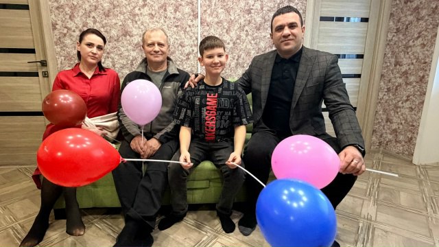 Балаковские боксёры навестили детей с ограниченными возможностями здоровья Балаковские боксёры навестили детей с ограниченными возможностями здоровья