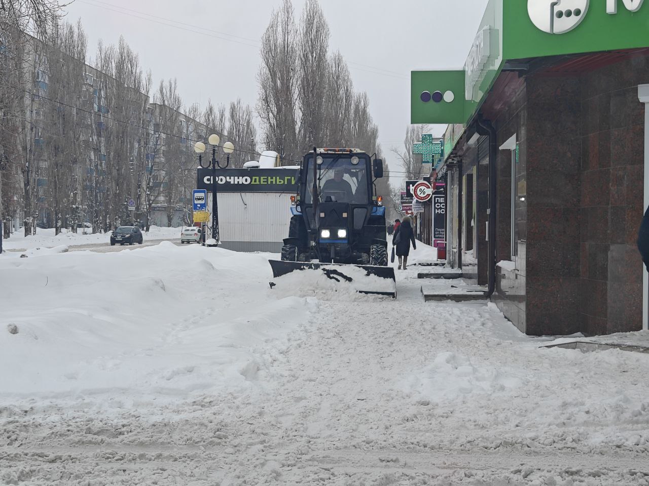 «Комбинат благоустройства» продолжает уборку снега в городе Балаково «Комбинат благоустройства» продолжает уборку снега в городе Балаково