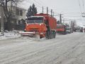 «Комбинат благоустройства» продолжает уборку снега в городе Балаково